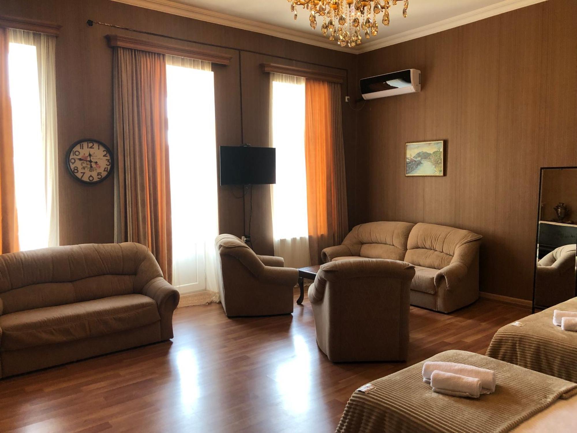 Bookinist Apartment Kutaisi Exterior photo